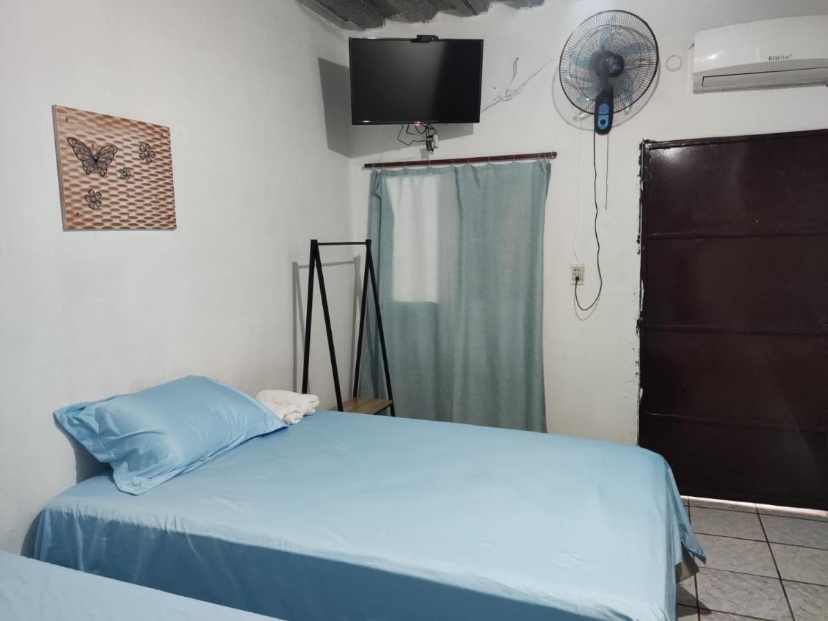 Hostal Santa Marta La Unión Esterno foto