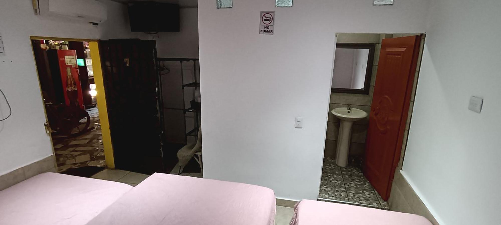 Hostal Santa Marta La Unión Esterno foto